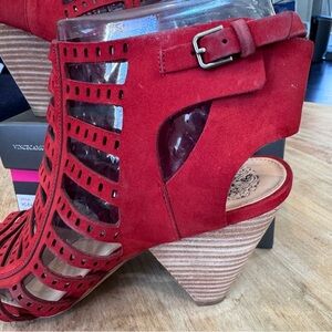 Fun strappy sandals!